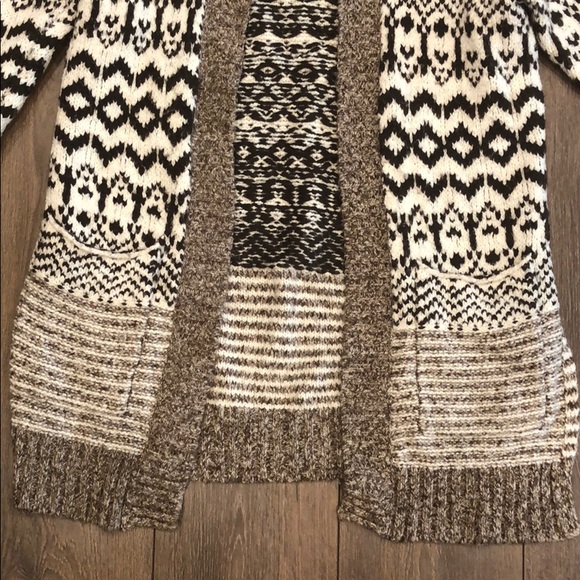 American Eagle Patterned Open Cardigan Size XS - Picture 5 of 7